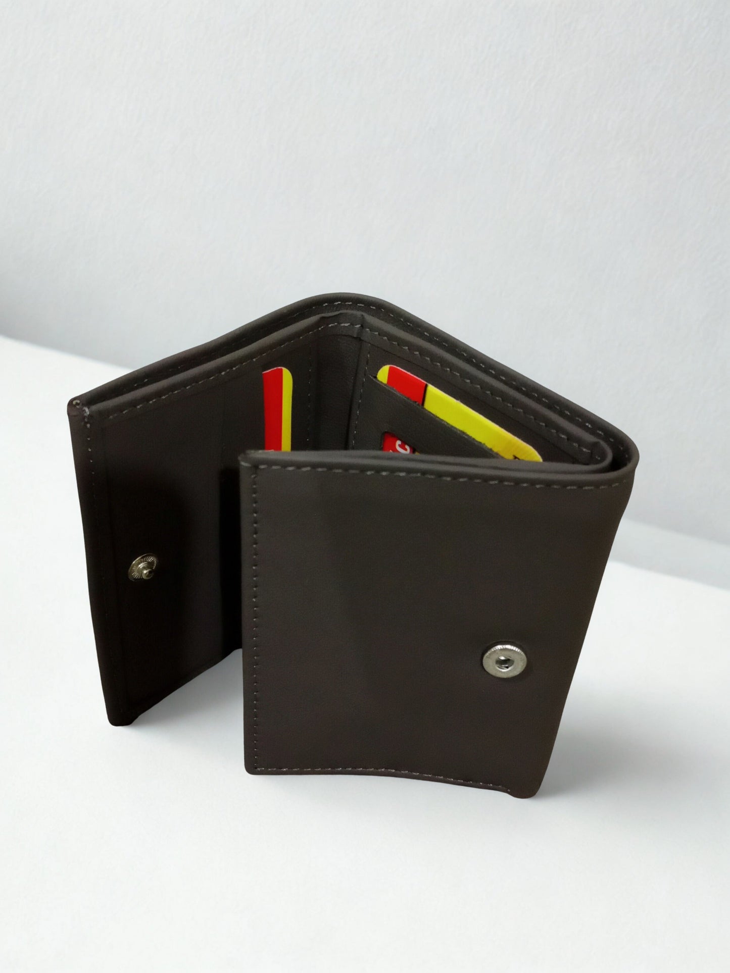 Classic Gents Button Wallet